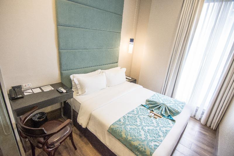 Goldberry Lite Hotel Iloilo City Bagian luar foto